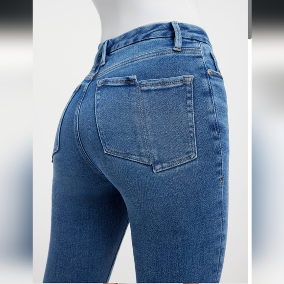 Good American Good Waist Crop Jeans size 24/00 - Picture 4 of 7